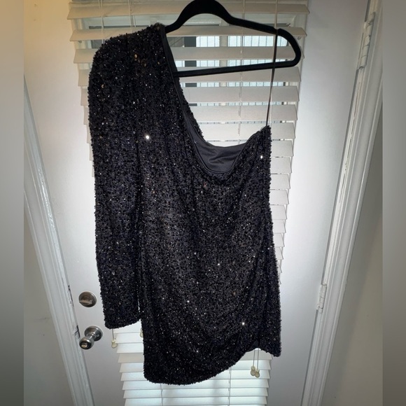 NWT Fashion Nova Black Sequin Asymmetrical Bodycon Dress - Picture 5 of 13